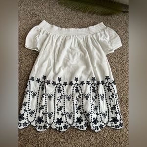 OLD NAVY off the shoulder blouse